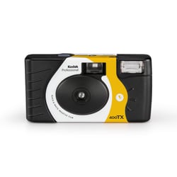 KODAK Professional Tri-X 400 27 - Appareil Photo Jetable avec Flash Intégré, Film Noir et Blanc 24mm, ISO 400, 27 Expositions, Idéal pour Portraits et Photos en Intérieur