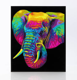 DIAMOND DOTZ kit fond noir suédine - Éléphant arc-en-ciel