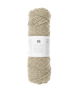 Découvrez la Pelote de Laine et Soie Luxury Natural Silk Blend de Rico Design : Douceur et Luxe pour Vos Créations Estivales 03 Beige