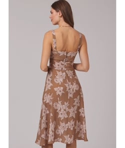 Patron New Look 6800 - Robe femme taille n°FR 36-46