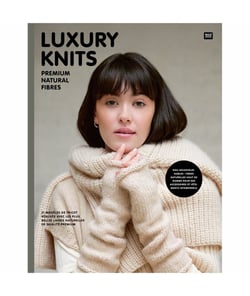 Livre Luxury Knits - Fibres naturelles de première qualité - Rico Design Gris