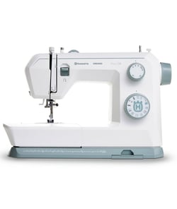 Machine a coudre mecanique HUSQVARNA VIKING ONYX 15 Blanc