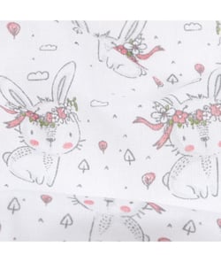 Tissu coton enfant petits lapins couronnés de 150 cm de largeur Blanc vendu par 50 cm