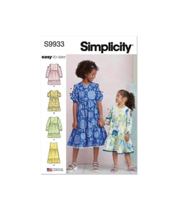 Patron Simplicity 9933 - Robe pour enfants avec variations de manches taille n°FR 3-6