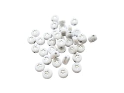 20 Perles en acrylique rondes 7mm blanc et étoile argentée