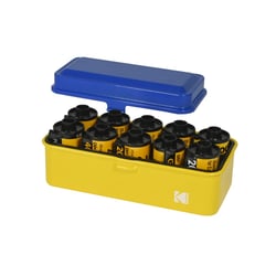 KODAK Film Case (120/135) - Boîtier Compact en Acier pour 8 Rouleaux de Film 120 ou 10 Rouleaux de Film 135, Capot Amovible, Finition Mate, Design Moderne, Protection Poussière et Humidité - Bleu