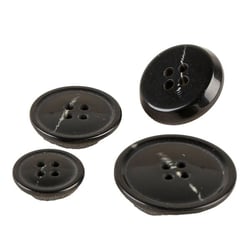 Bouton 4 trous imitation corne Noir
