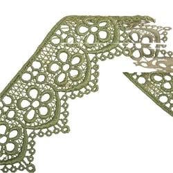 Bobine 13,7m guipure fleurs 42mm Vert