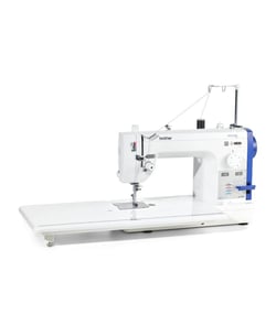 Piqueuse plate PQ1600S de Brother - Une piqueuse pour une couture professionnelle. Blanc