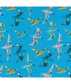 Tissu coton Dashwood Jurassic sur fond bleu de 110 cm de largeur Bleu vendu par 50 cm