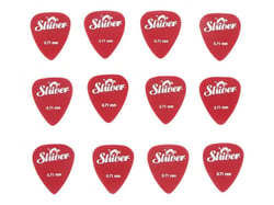 12 médiators nylon 0.71 rouge - Shiver