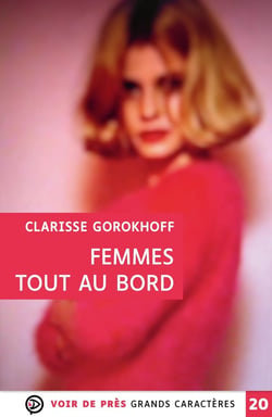 Femmes tout au bord