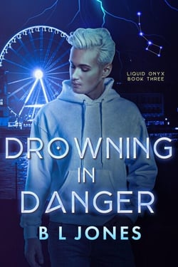 Drowning in Danger - Liquid Onyx, #3
