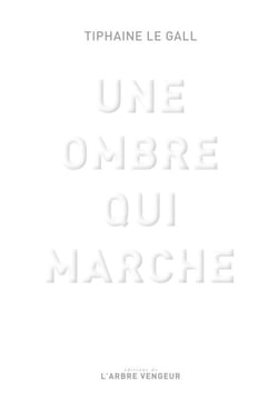 Une ombre qui marche