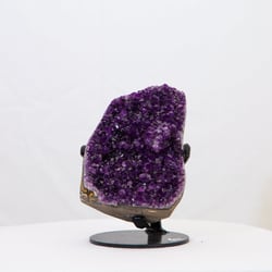 Amethyste sur base metal 2750-3000g
