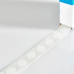 Distributeur de 200 pastilles adhésives permanentes, transparentes et double face - Créalia