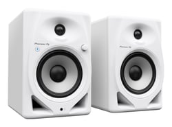 DM-50D-BT-W BLANCHES (LA PAIRE) ENCEINTES DE MONITORING BLUETOOTH 5"