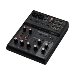 Yamaha AG06MK2 Table de mixage en direct 6 canaux avec interface audio USB - Pour Windows, Mac, iOS et Android - Noir	