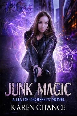 Junk Magic - Lia de Croissets, #1