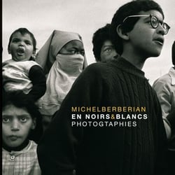En Noirs et Blancs - Photographies humanistes prises entre 1965 et 2025