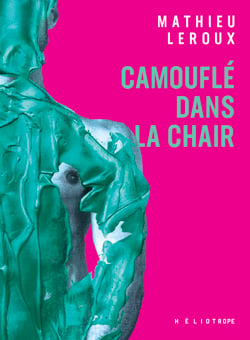 Camouflé dans la chair