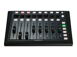 CC HS - CONTROLEUR POE TCP/IP 8 FADERS MOTORISES DLIVE
