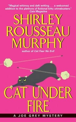 Cat Under Fire - A Joe Grey Mystery
