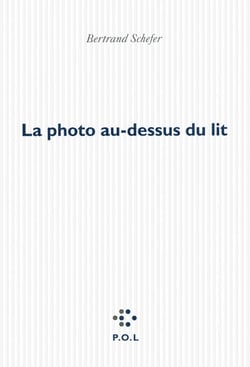La photo au-dessus du lit