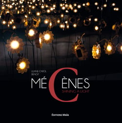 Mecenes shining a light