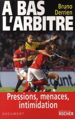 À bas l'arbitre
