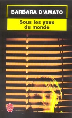 Sous les yeux du monde