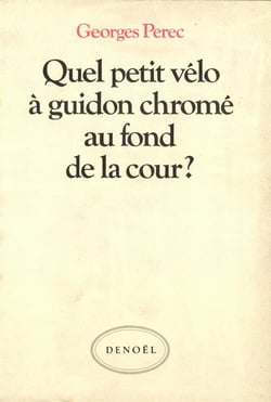 Quel petit vélo à guidon chromé au fond de la cour ?