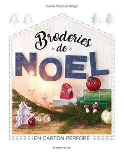 Broderie de Noël en carton perforé