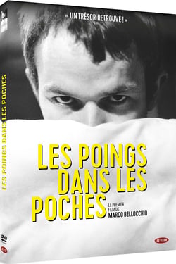 Les Poings dans les poches