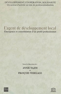 L'agent de développement d'un profil professionnel - émergence et consolidation d'un profil professionnel