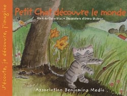 Petit chat découvre le monde