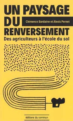 Un paysage du renversement - des agriculteurs à l'école du sol
