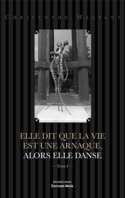 Elle dit que la vie est une arnaque, alors elle danse