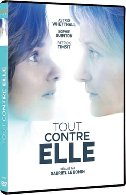 Tout contre elle