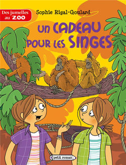 Des jumelles au zoo : un cadeau pour les singes