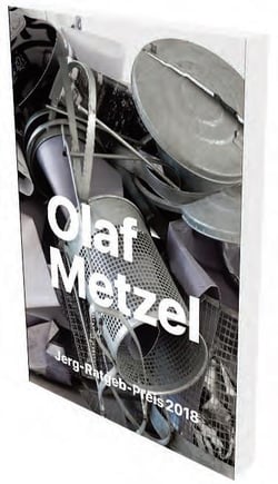 Olaf Metzel : I like the black square more than the red flag