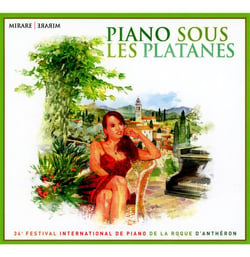 Piano sous les platanes