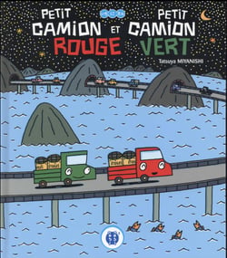 Petit camion rouge et petit camion vert