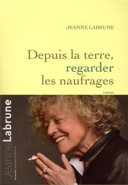 Depuis la terre, regarder les naufrages