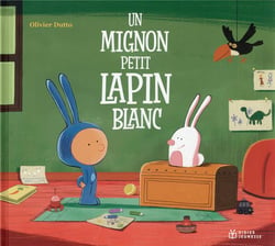 Un mignon petit lapin blanc