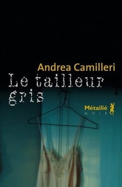 Le tailleur gris