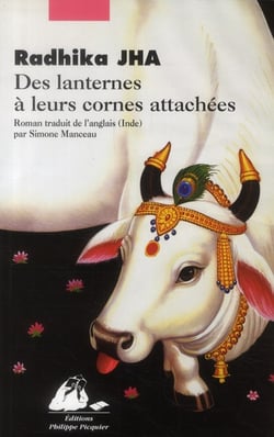 Des lanternes à leurs cornes attachées