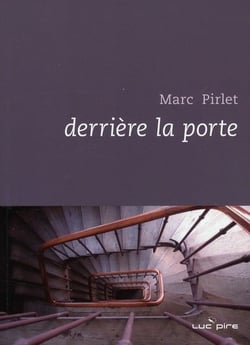 Derrière la porte