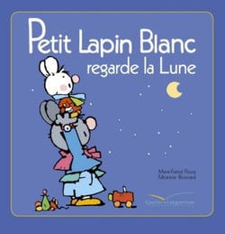 Petit Lapin Blanc regarde la lune
