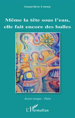 Même la tête sous l'eau, elle fait encore des bulles